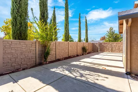 2925 Aspen Glow Ln, Redding, CA 96001 photo 2