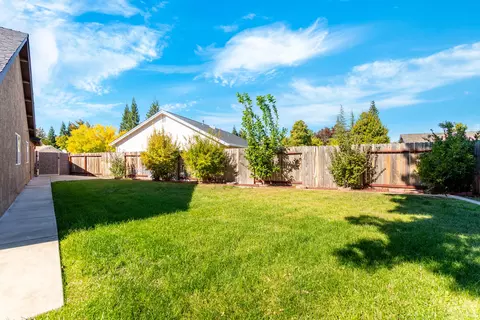 2925 Aspen Glow Ln, Redding, CA 96001 photo 6