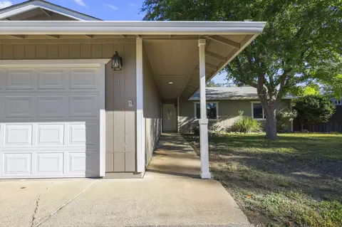 469 Tourmaline Way, Redding, CA 96003 photo 2