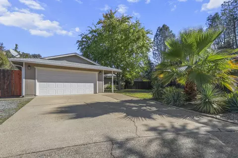 469 Tourmaline Way, Redding, CA 96003
