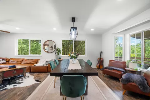 Dining - 1355 Hope Ln, Redding, CA 96003 photo 1 of 8