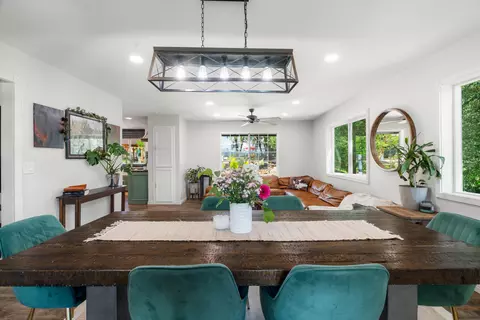 Dining - 1355 Hope Ln, Redding, CA 96003 photo 4 of 8