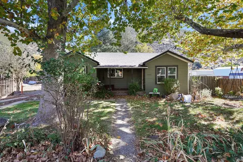 14223 Main St, French Gulch, CA 96033