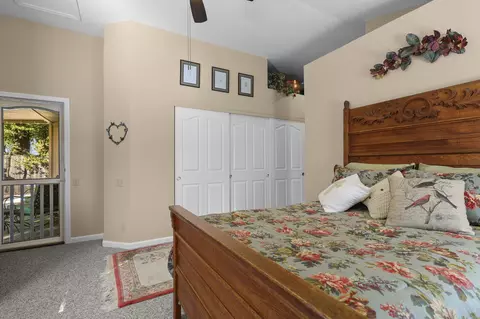 Bedroom - 1156 Golden Gate Trl, Redding, CA 96003 photo 3 of 5