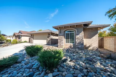 3498 Hotlam Rd, Redding, CA 96002