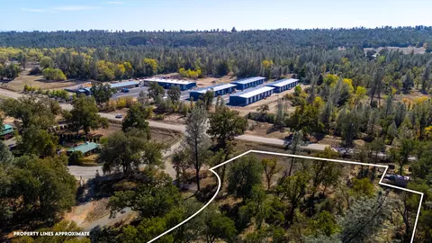 7384 Honeybee Rd, Redding, CA 96001 photo 5