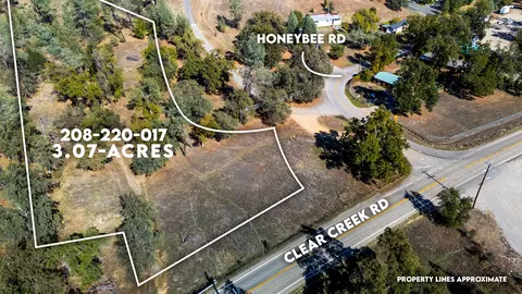 7384 Honeybee Rd, Redding, CA 96001 photo 4
