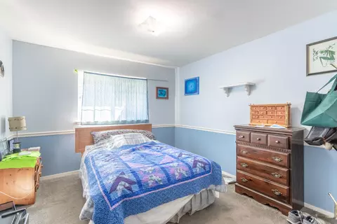 Bedroom - 4151 Saratoga Dr, Redding, CA 96002 photo 4 of 4