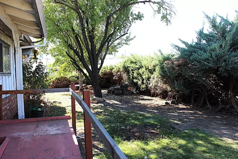 2919 Blue View St, Redding, CA 96002 photo 4