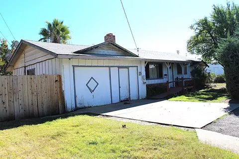 2919 Blue View St, Redding, CA 96002