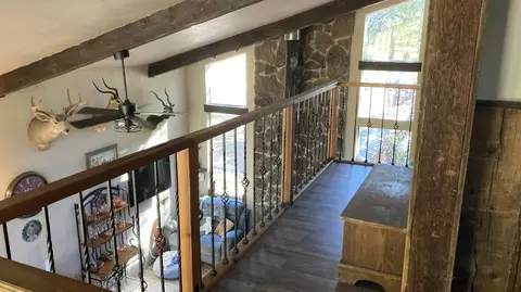 Entry Way - 640-540 Iris Rd, Mcarthur, CA 96056 photo 4 of 5