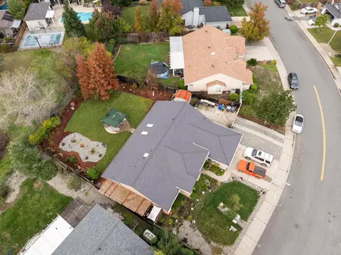 View/Area - 2920 Aspen Glow Ln, Redding, CA 96001 photo 8 of 8