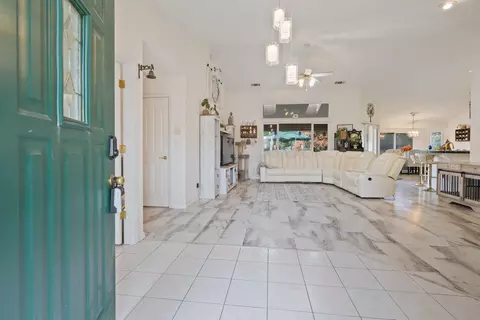 Entry Way - 2920 Aspen Glow Ln, Redding, CA 96001 photo 1 of 1