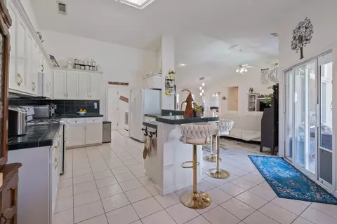 Kitchen - 2920 Aspen Glow Ln, Redding, CA 96001 photo 1 of 4