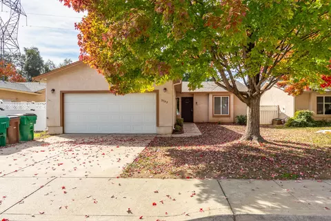 3702 Vinewood Dr, Anderson, CA 96007