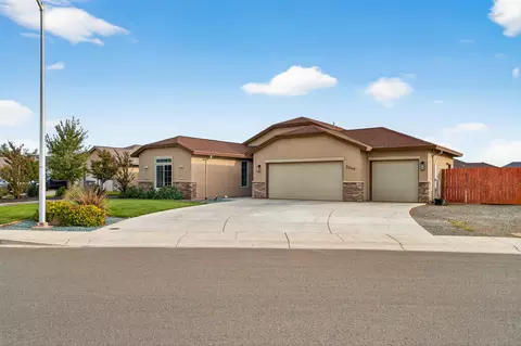 2846 Ukonom Dr, Redding, CA 96002
