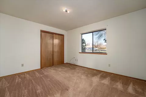 Bedroom - 11519 Norton Ln, Redding, CA 96003 photo 4 of 5