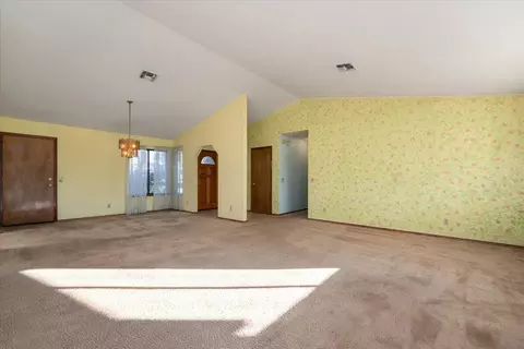 Living - 11519 Norton Ln, Redding, CA 96003 photo 3 of 6