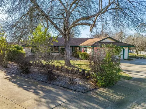 Exterior - 11519 Norton Ln, Redding, CA 96003 photo 23 of 25