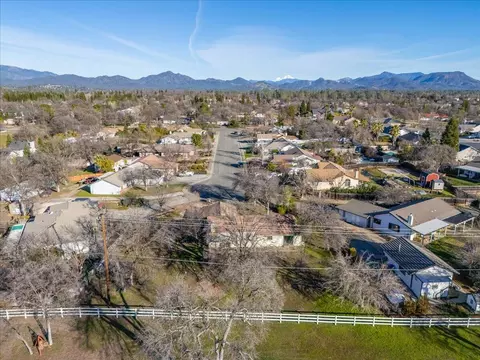 View/Area - 11519 Norton Ln, Redding, CA 96003 photo 3 of 12
