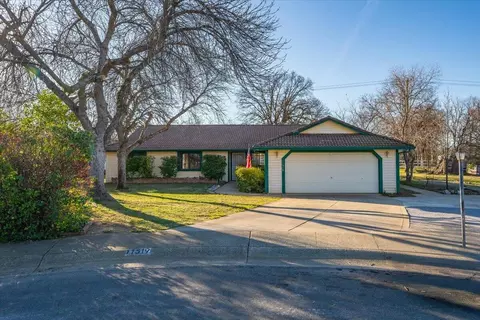 Exterior - 11519 Norton Ln, Redding, CA 96003 photo 10 of 25