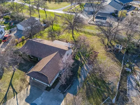 View/Area - 11519 Norton Ln, Redding, CA 96003 photo 2 of 12