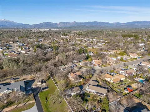 View/Area - 11519 Norton Ln, Redding, CA 96003 photo 11 of 12