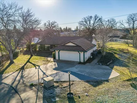 View/Area - 11519 Norton Ln, Redding, CA 96003 photo 6 of 12