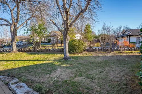 Exterior - 11519 Norton Ln, Redding, CA 96003 photo 3 of 25