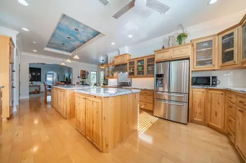 Kitchen - 4813 St Charles Dr, Redding, CA 96002 photo 2 of 10