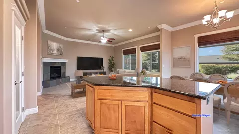 604 Durango Way, Redding, CA 96003 photo 14