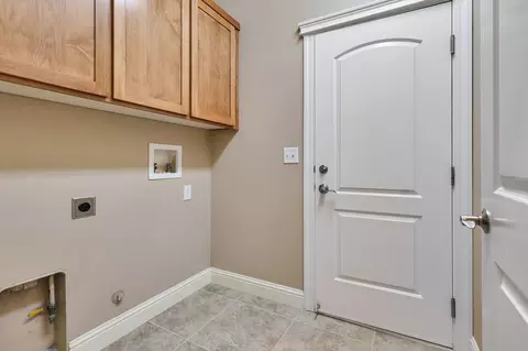 604 Durango Way, Redding, CA 96003 photo 17