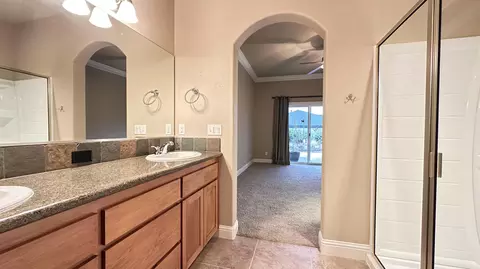 604 Durango Way, Redding, CA 96003 photo 25