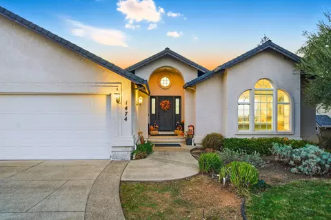 1474 Gladstone Ct, Redding, CA 96001 photo 2