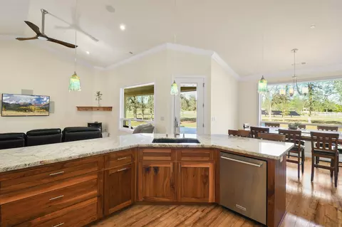 21089 Falling Leaf Rd, Redding, CA 96003 photo 8