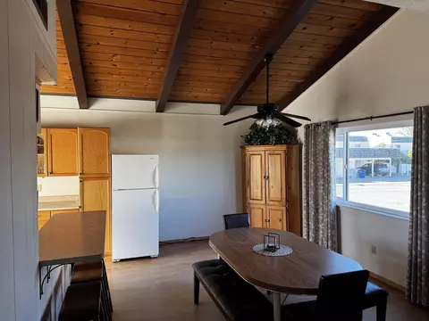 Dining - 315 Buckeye, Redding, CA 96003 photo 1 of 1