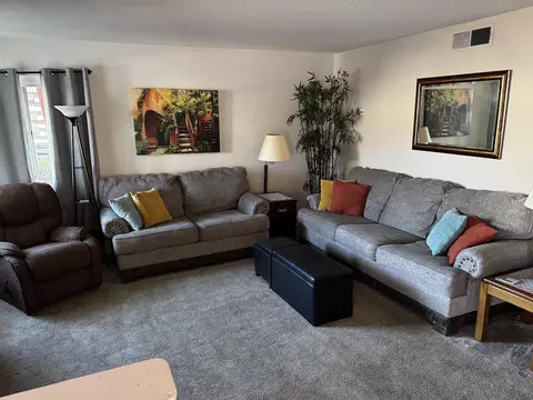 Living - 315 Buckeye, Redding, CA 96003 photo 2 of 3