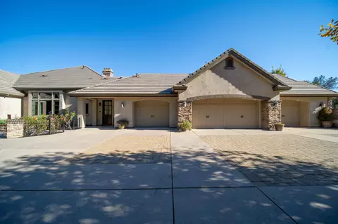 Exterior - 19566 San Vincente Dr, Redding, CA 96003 photo 6 of 16