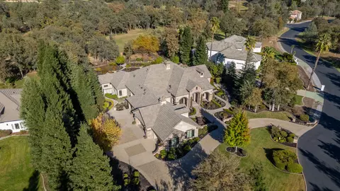 View/Area - 19566 San Vincente Dr, Redding, CA 96003 photo 7 of 8