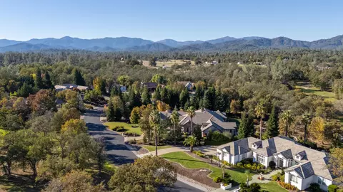 View/Area - 19566 San Vincente Dr, Redding, CA 96003 photo 8 of 8
