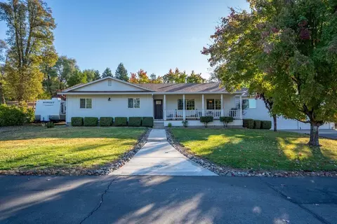 12269 Dry Creek Rd, Bella Vista, CA 96008