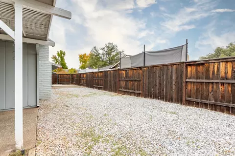 1065 Pineland Dr, Redding, CA 96002 photo 17