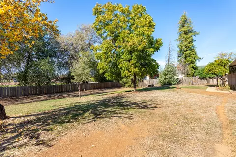 2786 Larkspur Ln, Redding, CA 96002 photo 19