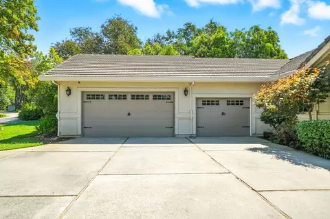 Exterior - 3401 Toro Way, Redding, CA 96002 photo 3 of 8