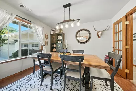 Dining - 3401 Toro Way, Redding, CA 96002 photo 2 of 2
