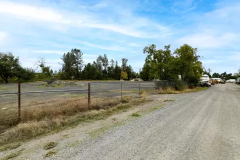Nut Tree Lane, Anderson, CA 96007 photo 2