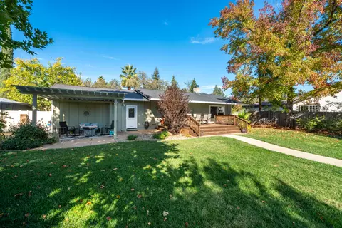 Exterior - 3195 Forest Hills Dr, Redding, CA 96002 photo 14 of 34
