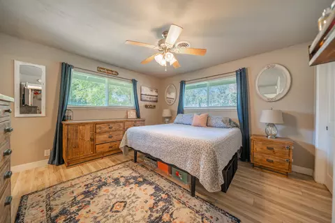 Bedroom - 3195 Forest Hills Dr, Redding, CA 96002 photo 3 of 5