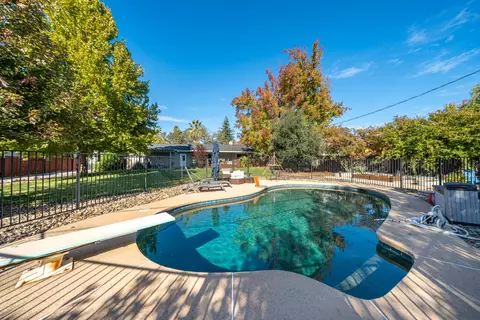 Exterior - 3195 Forest Hills Dr, Redding, CA 96002 photo 21 of 34