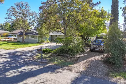 Exterior - 3195 Forest Hills Dr, Redding, CA 96002 photo 33 of 34